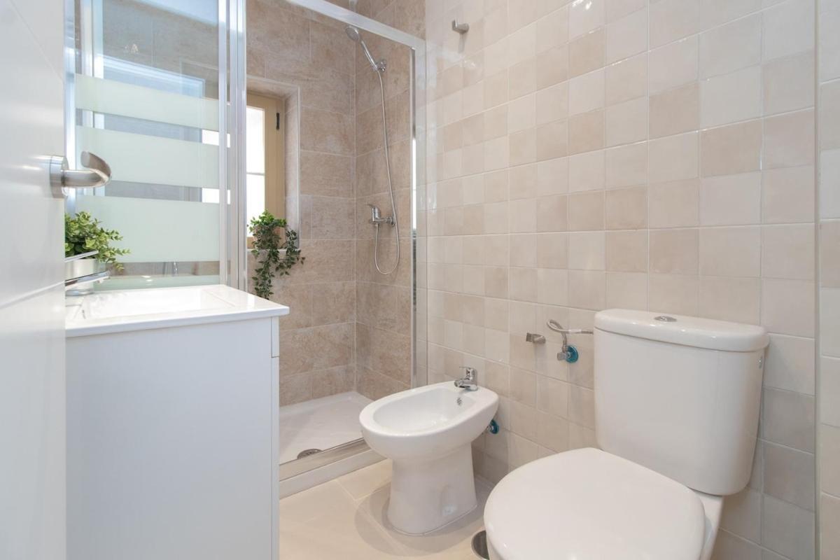 C93 - Trendy Two Bedrooms In Ollerias Málaga Exterior foto